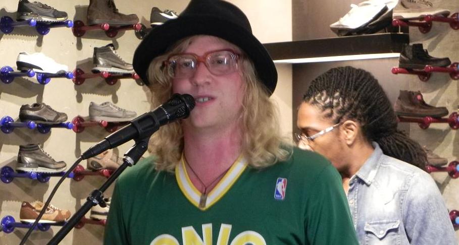 Allen Stone Performs at the Diesel Store in NYC 8/9/11 (Recap & Photos)