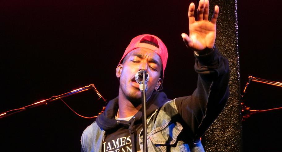 Luke James Private Performance at Dominion in NYC 8/3/11 (Recap & Photos)
