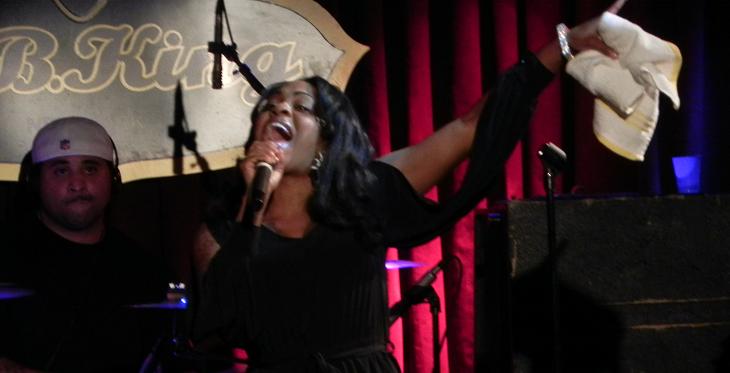 R&B Spotlight Hosted by Lil' Mo at BB King's in NYC 9/18/11 (Recap & Photos)