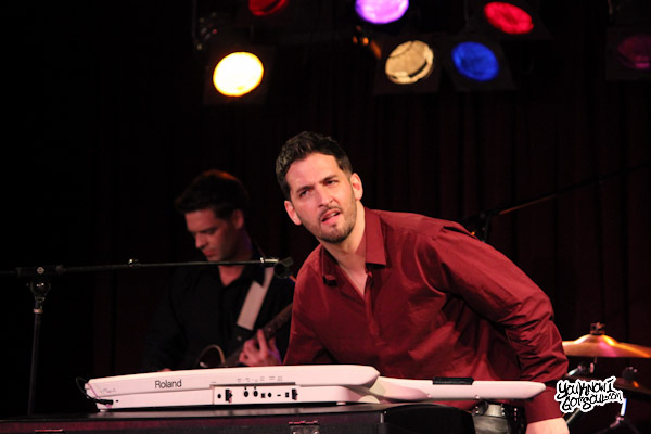 Jon B. Performs Whitney Houston Tribute & "They Don't Know" Live at B.B. King's in NYC