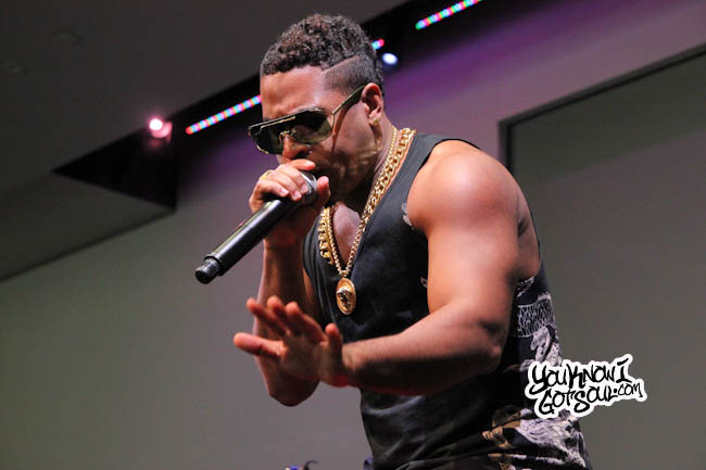 Event Recap & Photos: Bobby V. Performs at the Apple Store in Soho NYC 6/22/13