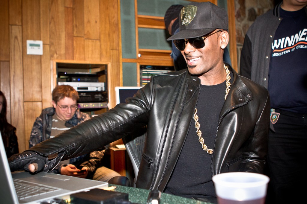 Event Recap R. Kelly "Black Panties" Album Listening Event in NYC 11