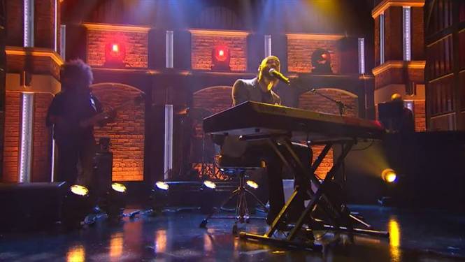 Mali Music Performs "I Believe" on Late Night with Seth Myers