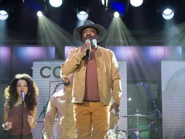 Anthony Hamilton Performs “Letter to the Free” with Common Live on Today