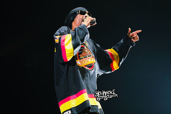 Snoop Dogg Performs on “Puff Puff Pass Tour” at Rogers Arena In Vancouver (Recap & Photos)