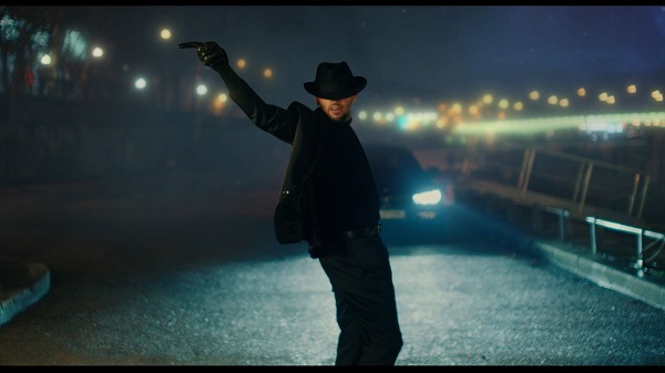 New Video: Chris Brown - Back to Love